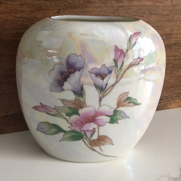 Vintage Other - Vintage Cameron Floral Print Pillow Style Vase Made In Japan